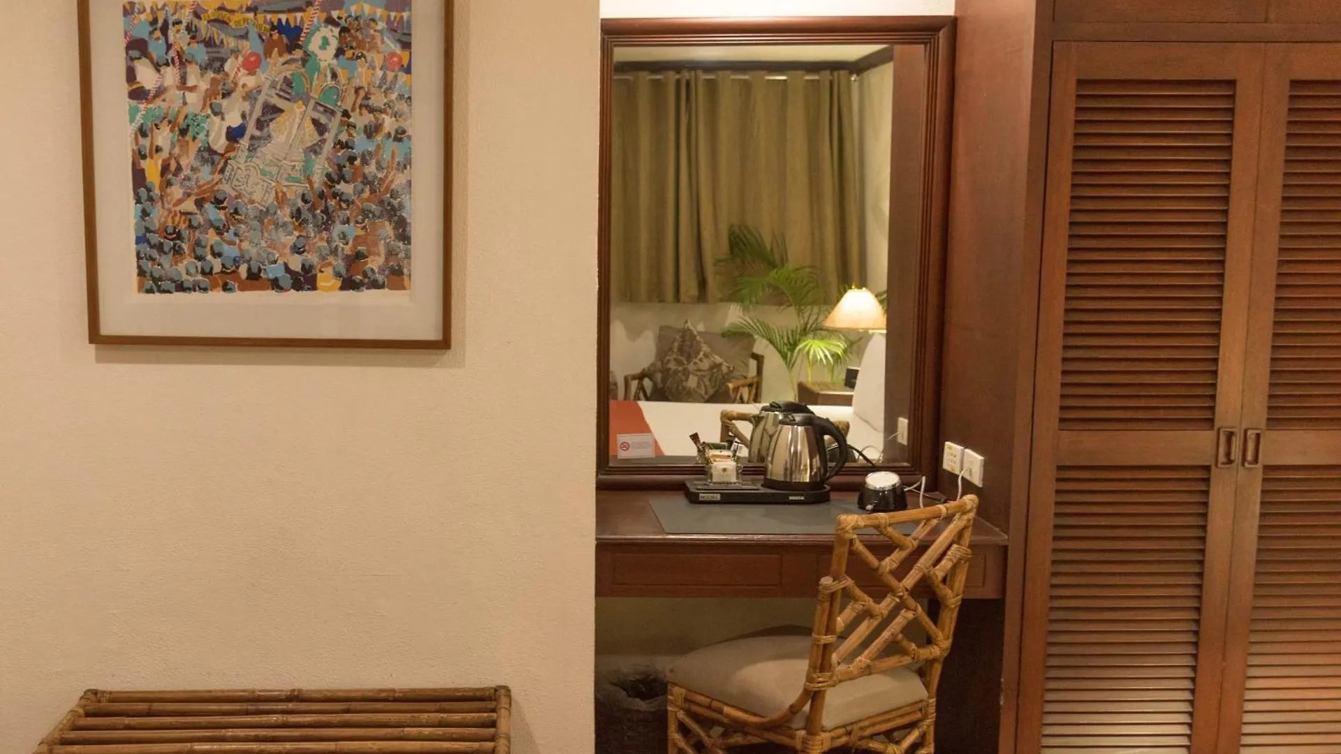 Oasis Hotel آنغلوس 0*,  الفلبين